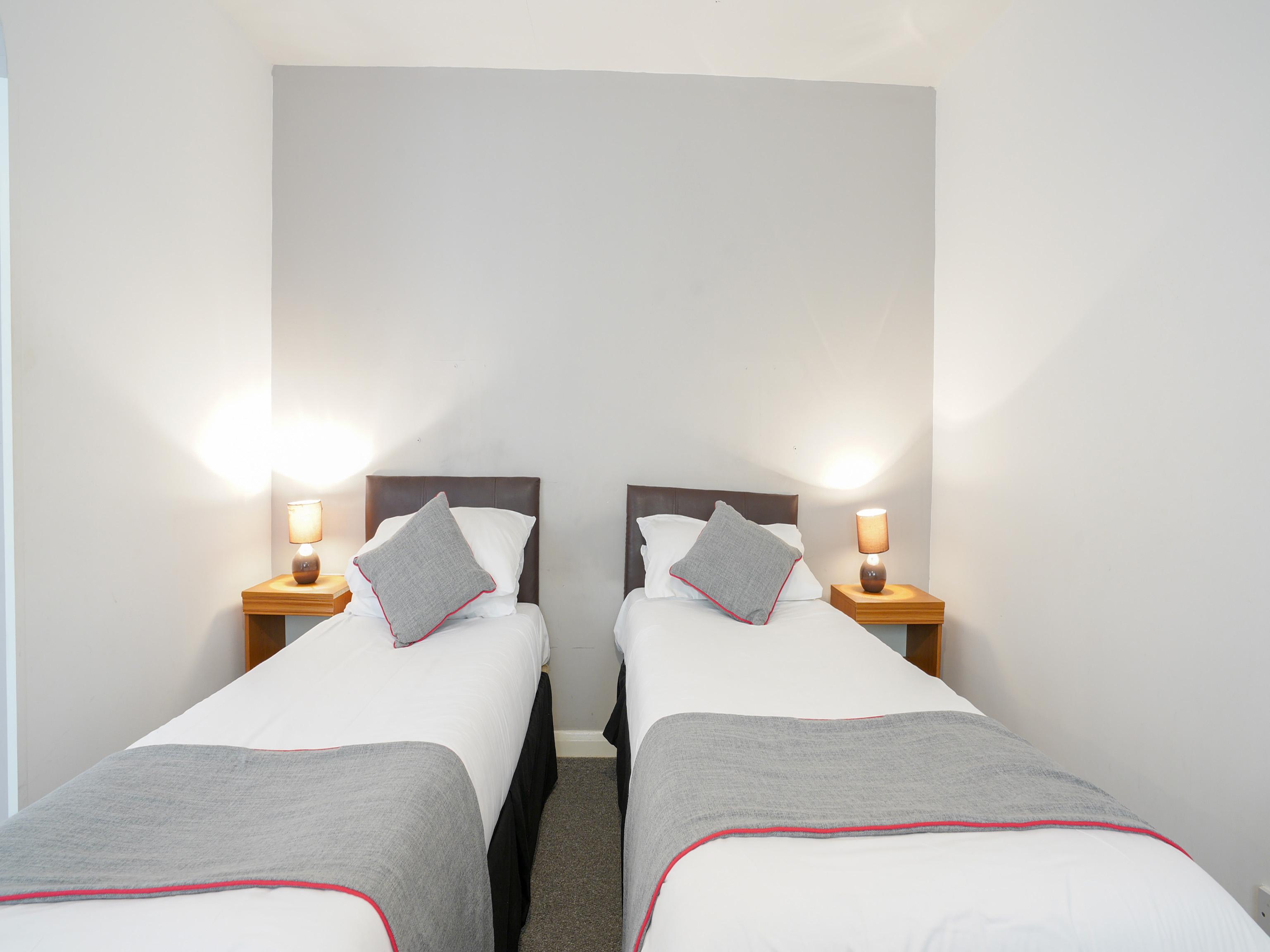 Oyo Shanklin Beach Hotel Extérieur photo