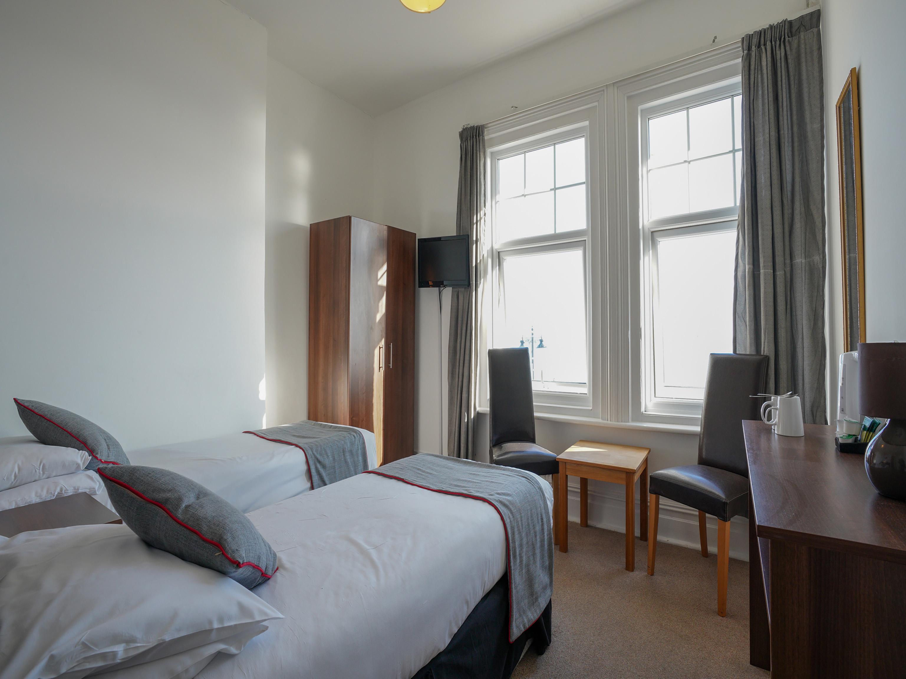 Oyo Shanklin Beach Hotel Extérieur photo