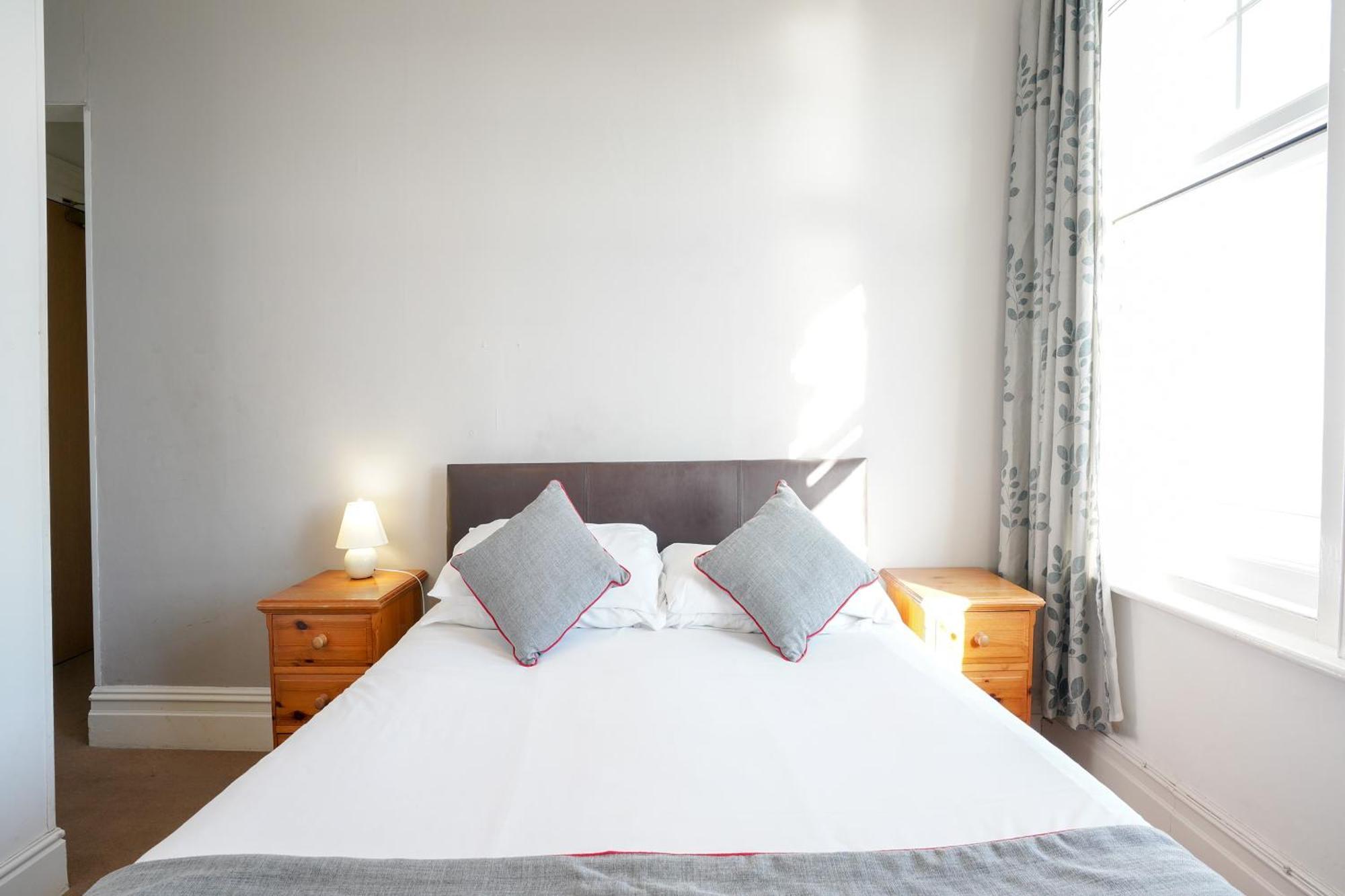 Oyo Shanklin Beach Hotel Extérieur photo