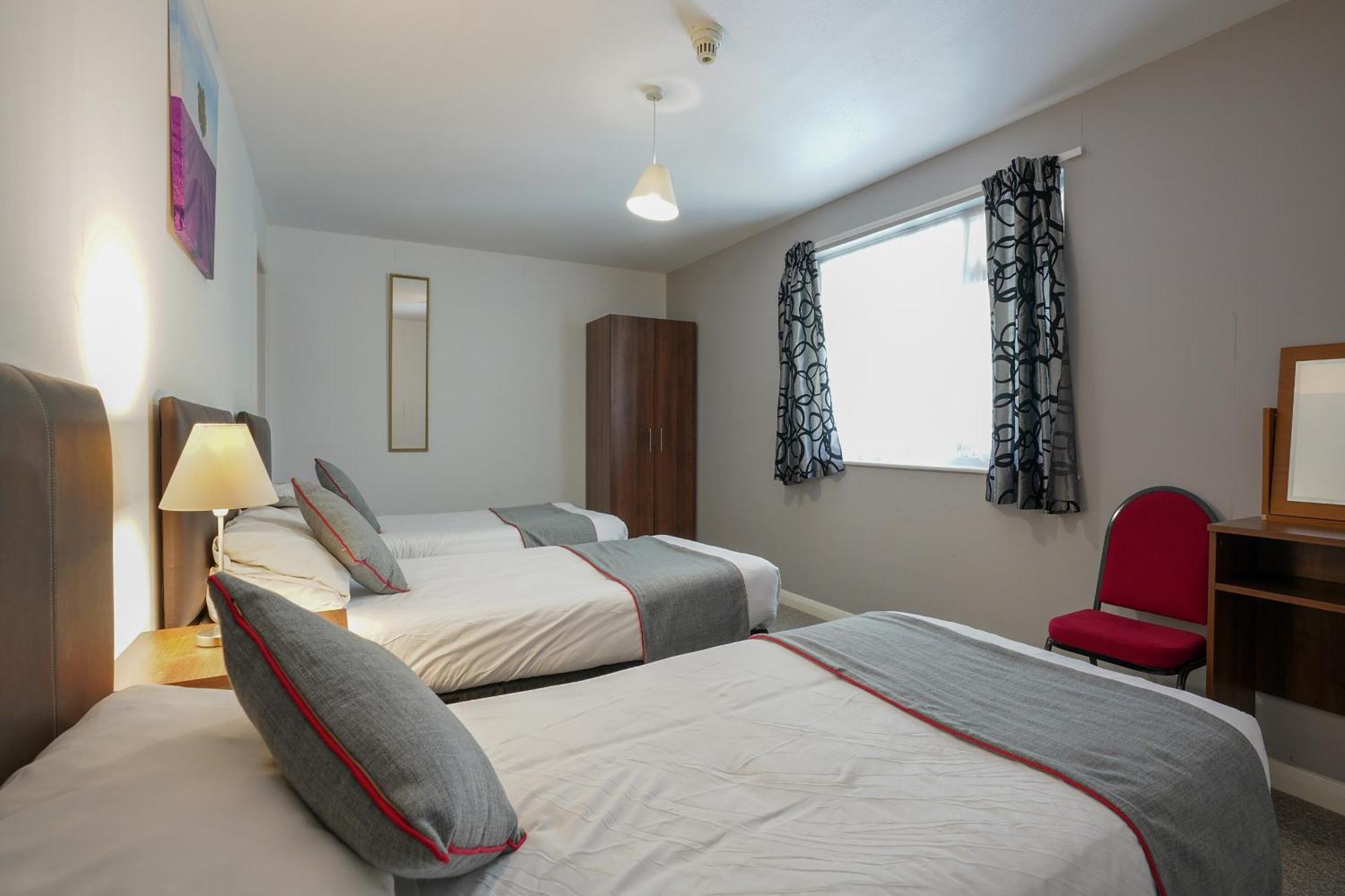 Oyo Shanklin Beach Hotel Extérieur photo
