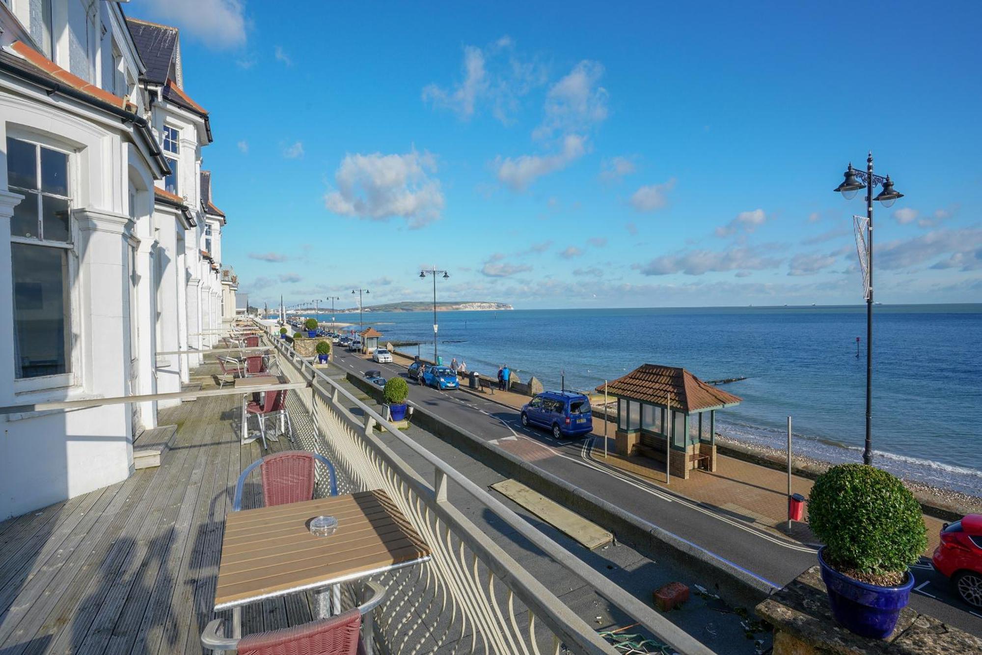 Oyo Shanklin Beach Hotel Extérieur photo