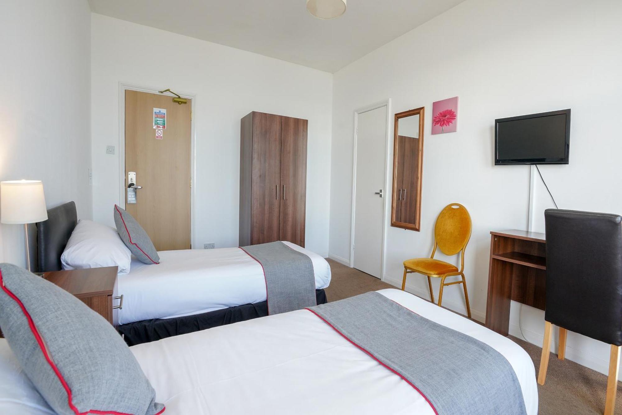 Oyo Shanklin Beach Hotel Extérieur photo